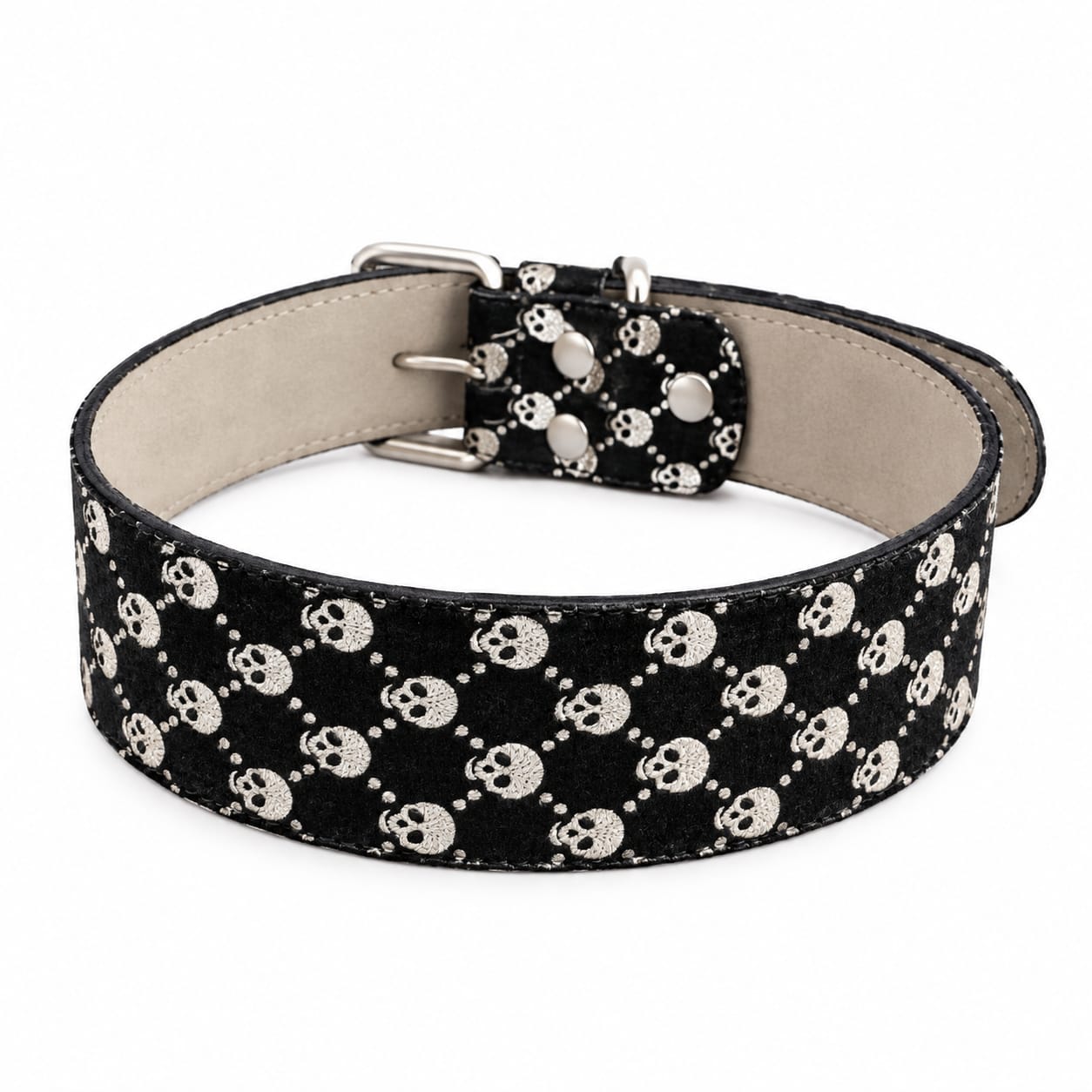 Collar Calaveras Cuero Grande Negro